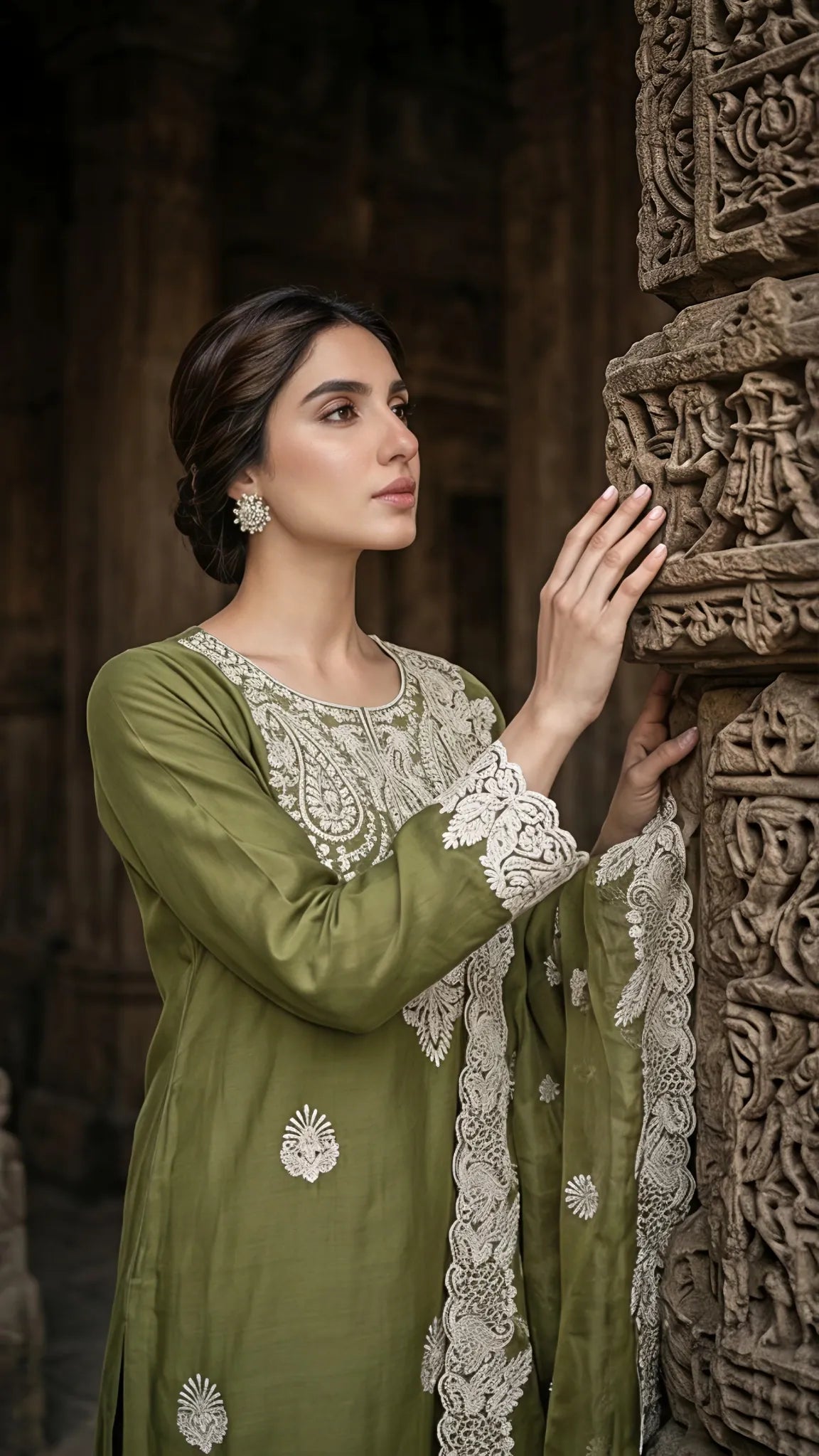 Olive Noor Lace Suit Set
