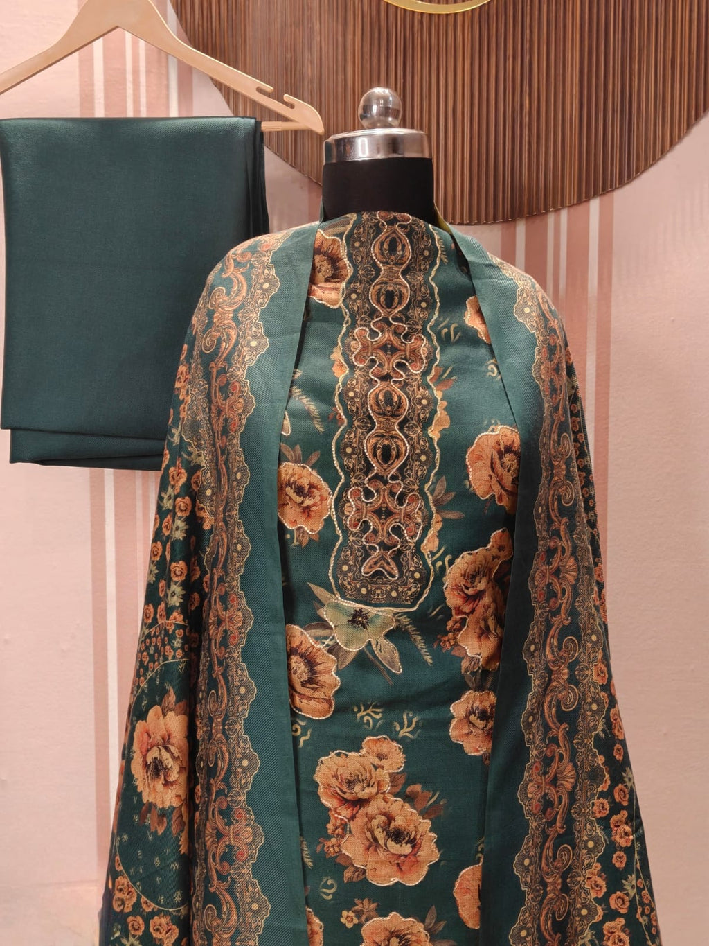 WINTER WEAR Dark Teal Green